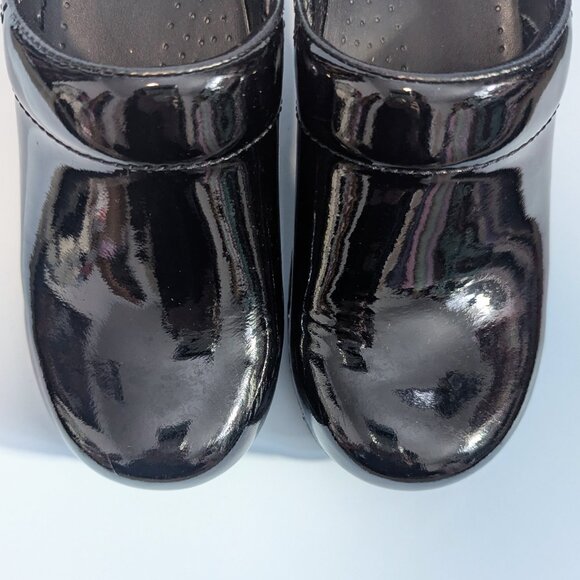 Dansko Womens Pro Black Patent Leather Slip On Size 36 Clogs Shoes - Picture 4 of 12